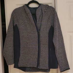 Woman's Tommy Hilfiger Hooded sweatshirt. XL